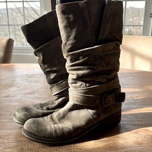 Clark’s grey suede boots
